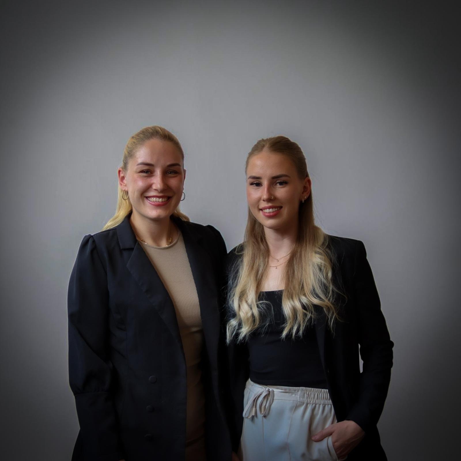 Das Team von Glow Aesthetics – zwei Beauty-Expertinnen im Studio